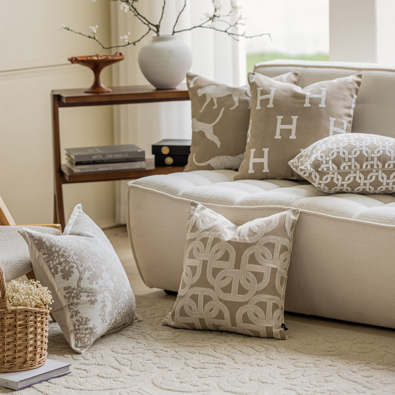 雅梵林燕麦色奶油色客厅沙发抱枕