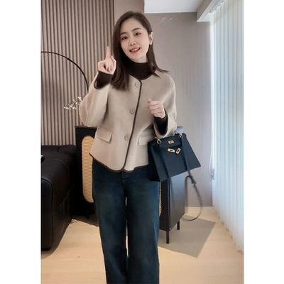 2025新款高级感爆款小个子洋气超好看短款小香风毛呢外套女秋冬款