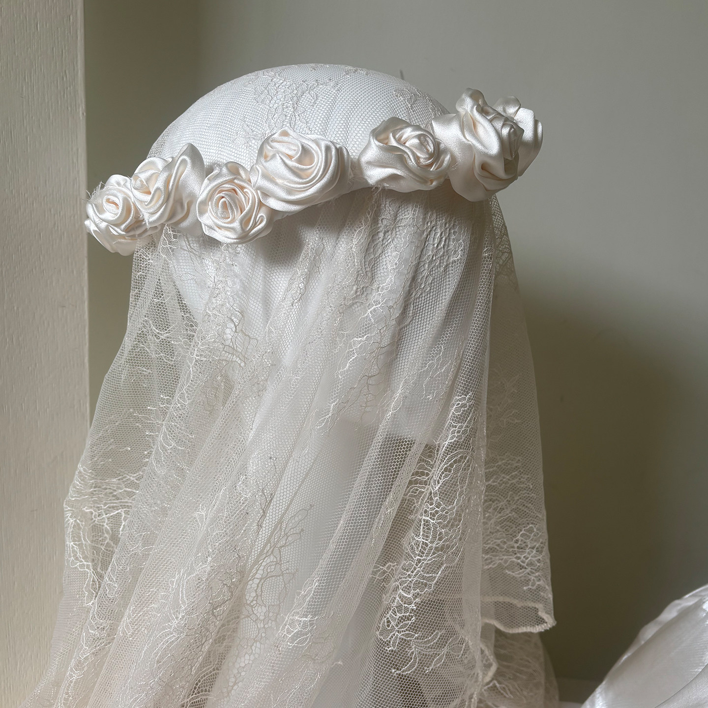 Mi唐手作玫瑰花朵头纱新娘主婚纱婚礼婚纱头饰蕾丝头纱【花漾】