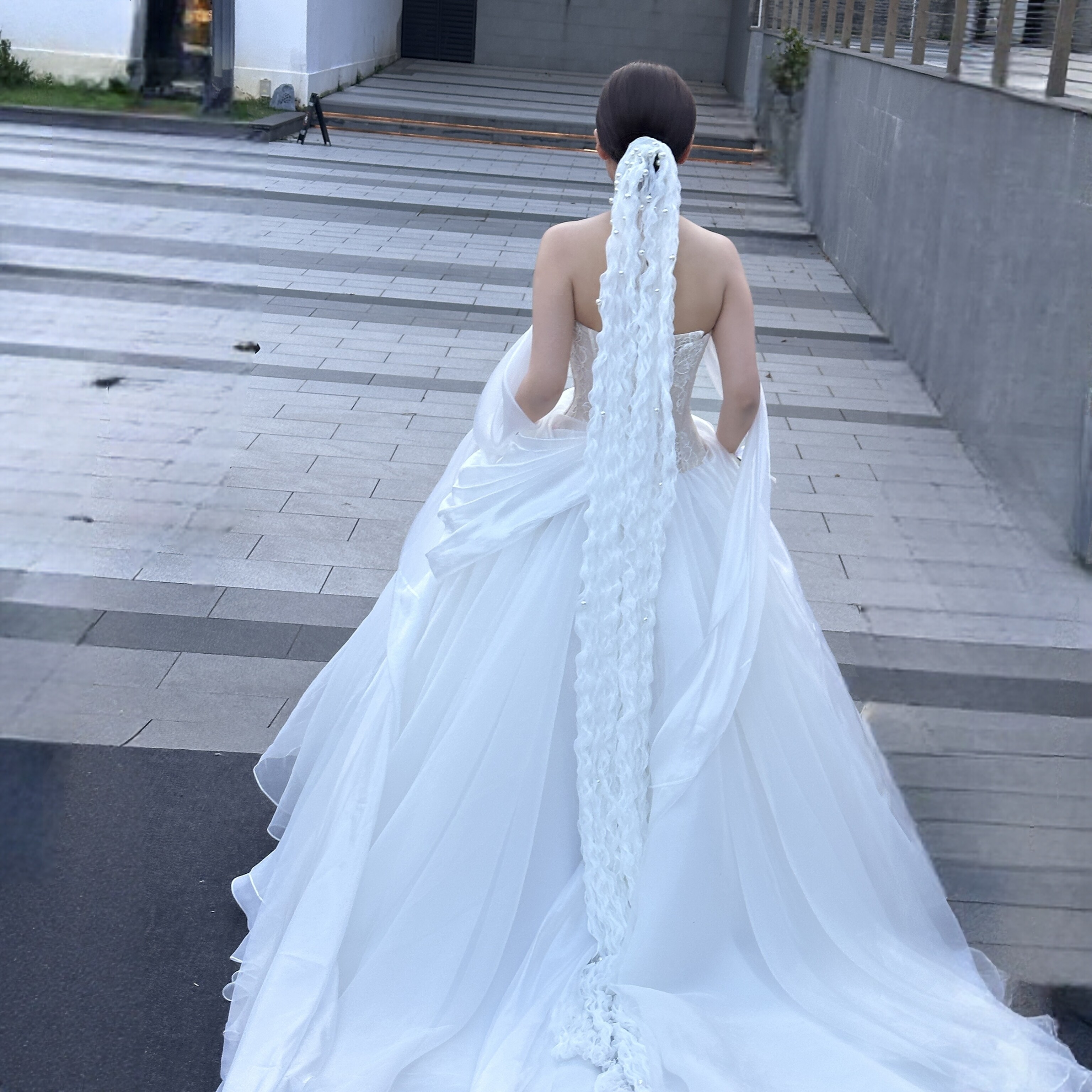 Mi唐手作珍珠头纱新娘主婚纱高级感婚礼领证求婚登记拍照头纱卷浪
