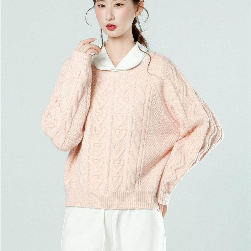韩系温柔风粉色麻花圆领厚款毛衣女2026冬季宽松内搭打底针织上衣