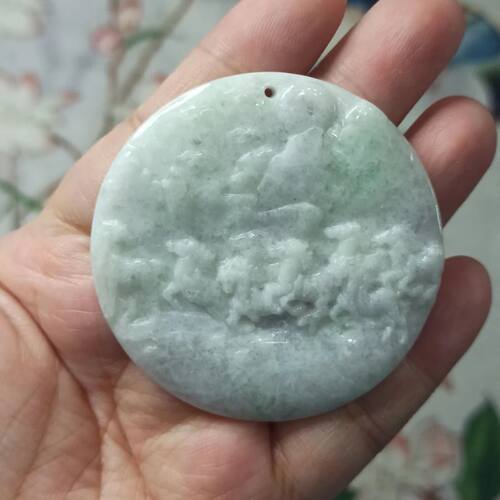 天然翡翠吊坠生肖马牌八骏图圆牌