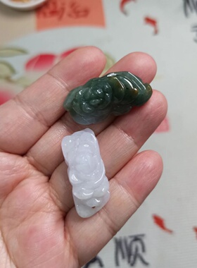 天然翡翠手排雕刻件花花