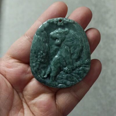 翡翠吊坠危料蓝水山水虎牌