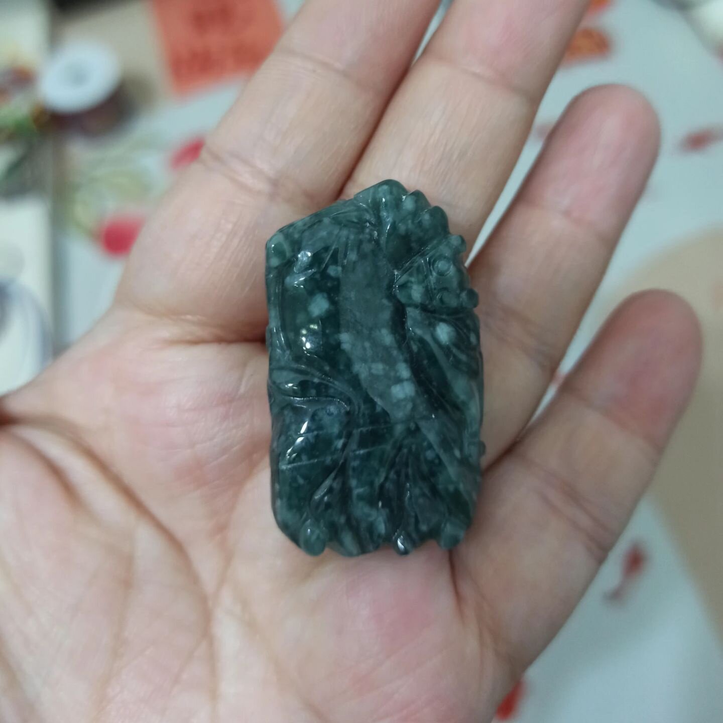 123天然翡翠飘花吊坠雕刻件手把件危料佛手人参人生如意卡40X24mm