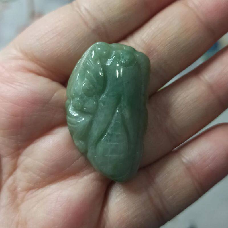 153缅甸天然翡翠吊坠飘花雕刻件手把件蝙蝠如意玉米福寿卡36X22mm