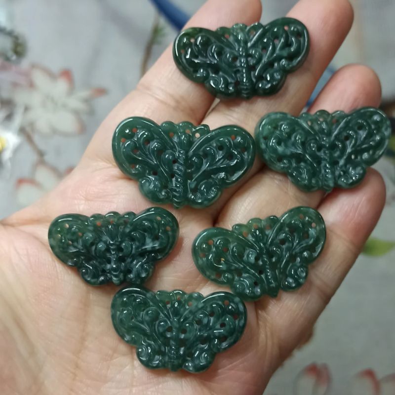 257天然翡翠吊坠危料蓝水镂空蝴蝶牌子卡32X19mm左右满48元包邮