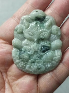 162缅甸天然翡翠吊坠飘花仿古雕刻狐狸牌卡49X37mm左右满48元包邮