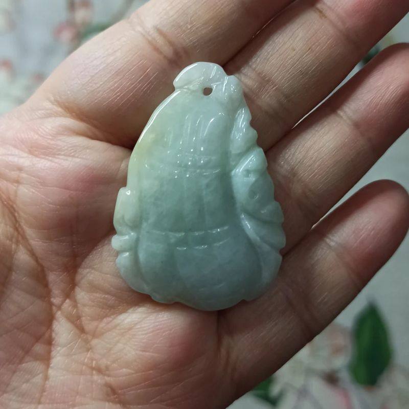 天然翡翠吊坠雕刻件手把件飘花