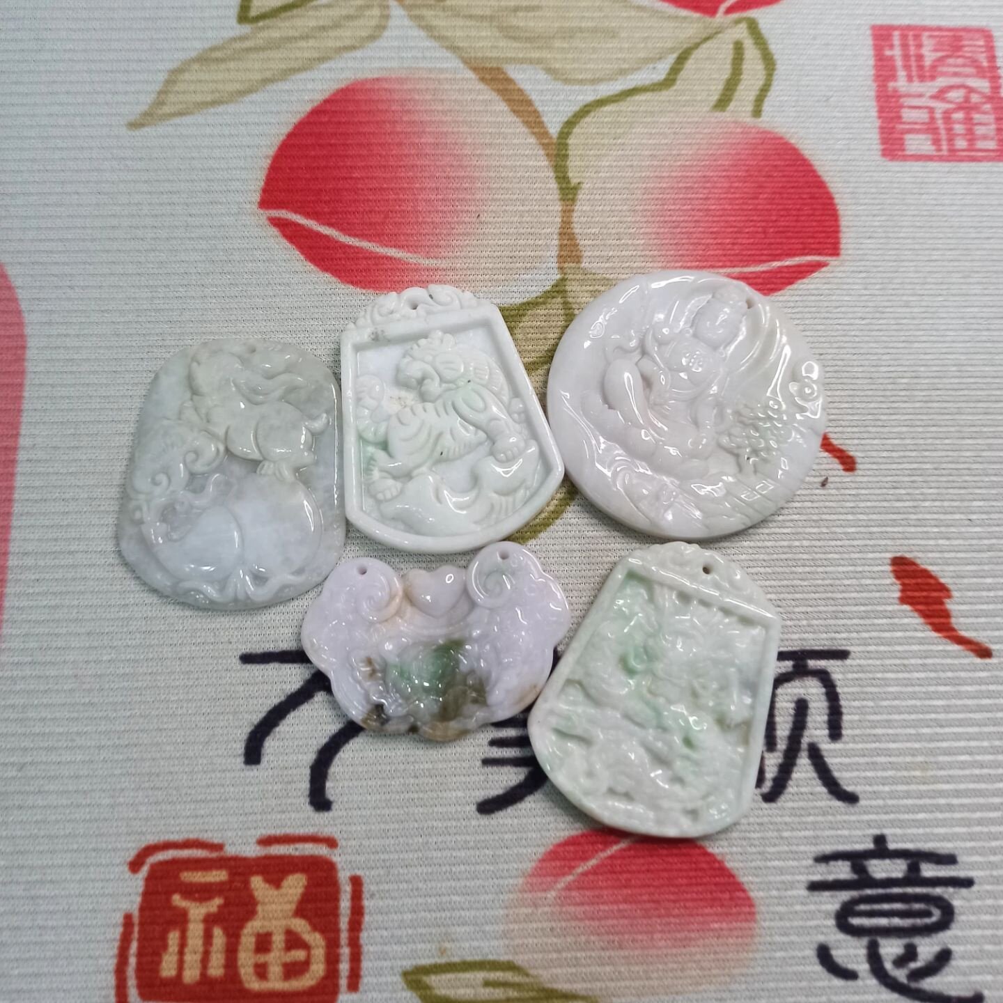 396缅甸天然翡翠吊坠福牌扣子山水一组大牌子卡40X30mm左右大瑕疵