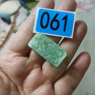 415缅甸天然翡翠桶珠通孔大方块回纹珠卡29X14mm左右满48元 包邮