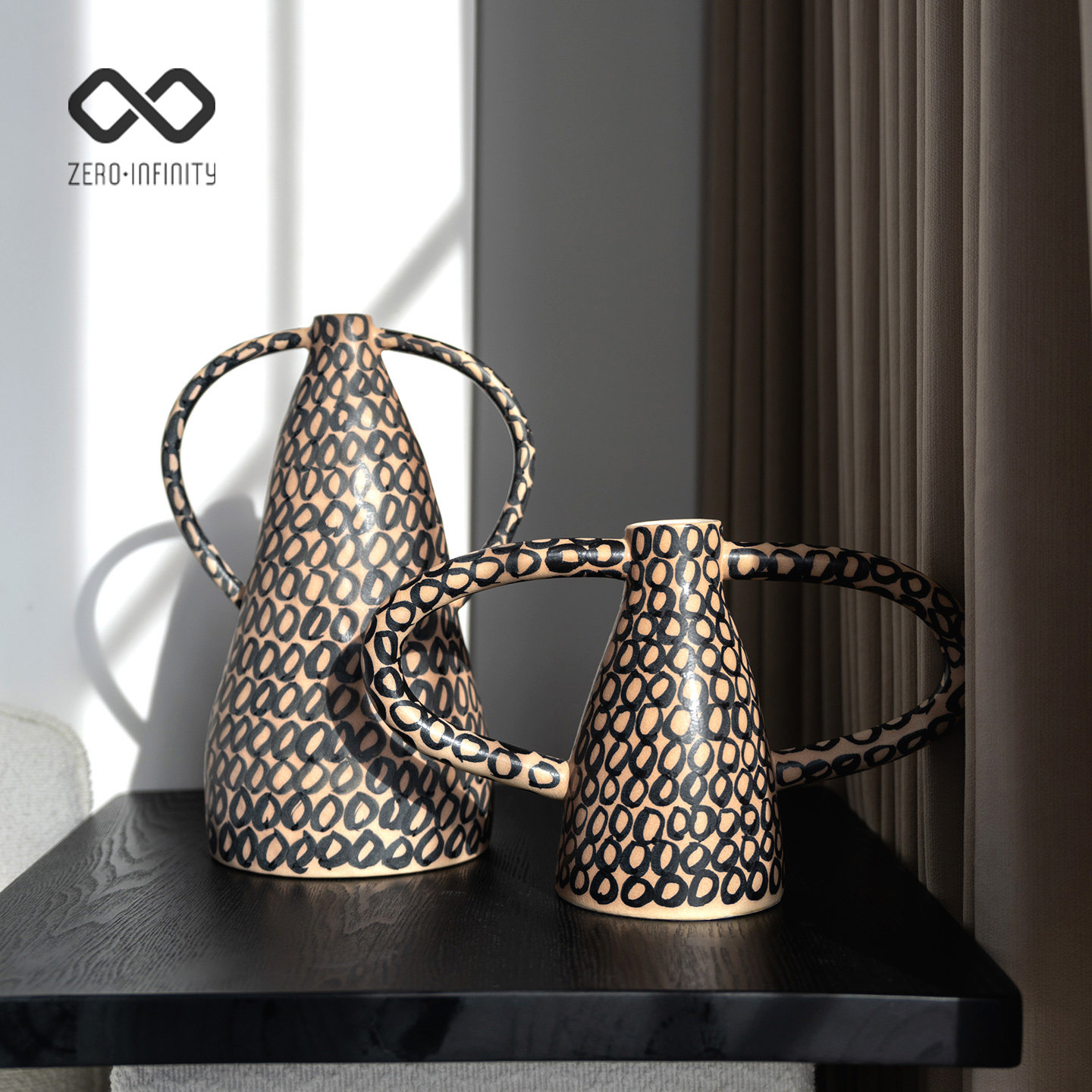 中古风双耳圈纹花器陶瓷花瓶