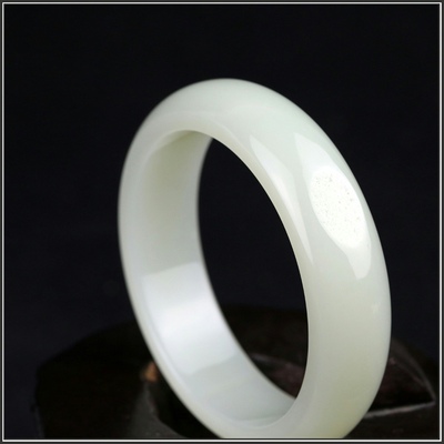 玉器新疆和田羊脂玉手镯 籽料白玉镯子 79.6g SZ1