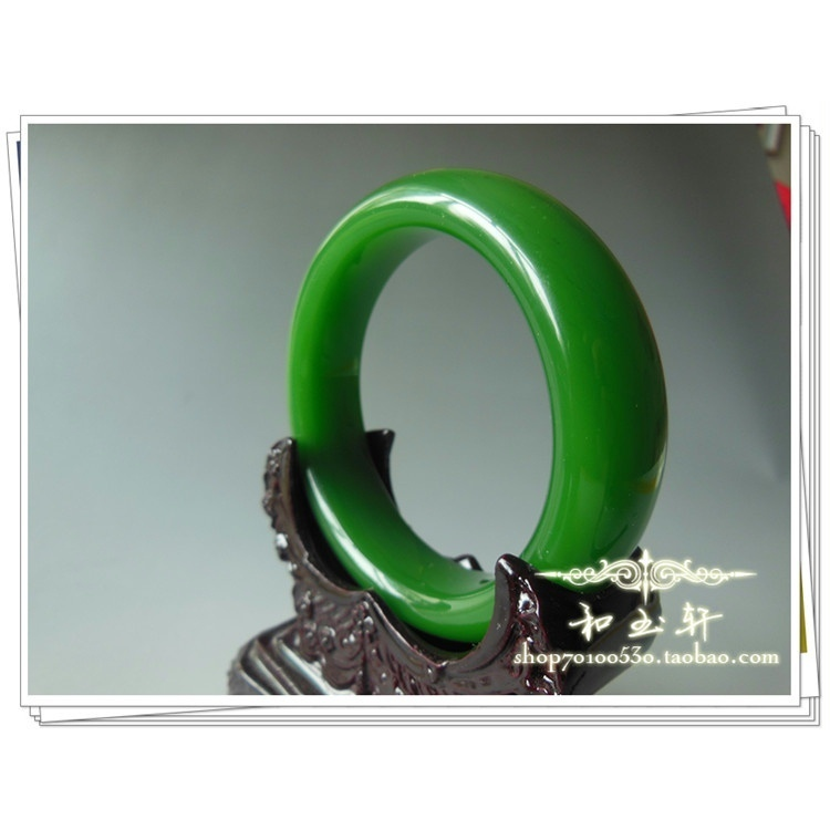 玉器玉器热卖新疆8号坑和田玉 手镯，碧玉手镯 菠菜绿  女款