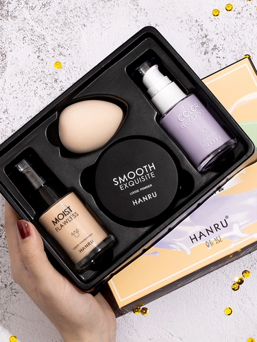 Классический костюм для друга, тональный крем, рассыпчатая пудра, комплект, база под макияж, 4 предмета, контроль жирного блеска, стойкое покрытие