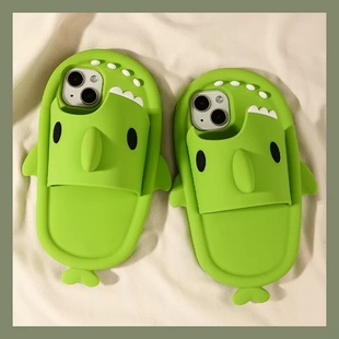 荧光绿立体鲨鱼拖鞋适用苹果14手机壳iPhone13ProMax高级感新款12防摔13可爱女款11硅胶软壳14promax搞怪全包