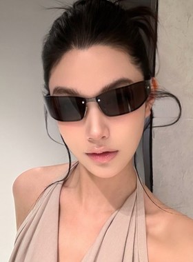 欧美风Y2K时i髦复古辣妹茶棕色太阳眼镜女连体金属凹造型骑行墨镜