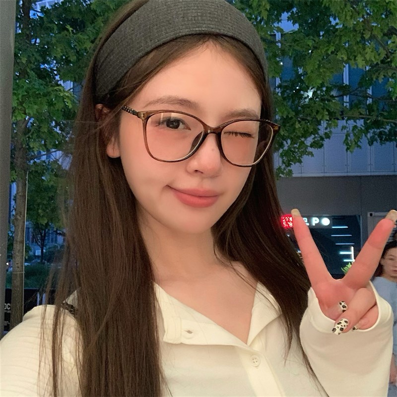 大框防蓝光护眼素颜眼镜女时髦金属链条黑框平光镜显W脸小可配近