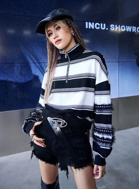 拓谷设计感半拉链卫衣女秋季新款翻领宽松套头条纹长袖上衣Q40443