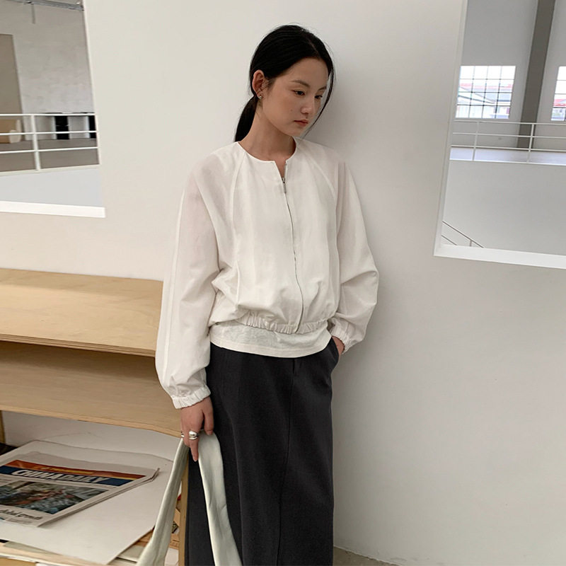 法国gentle motto 休闲拉链薄外套女春季新款插肩袖后压褶立体