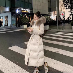 法国gentle motto气质羽绒服女中长款过膝大毛领收腰修身白鸭绒