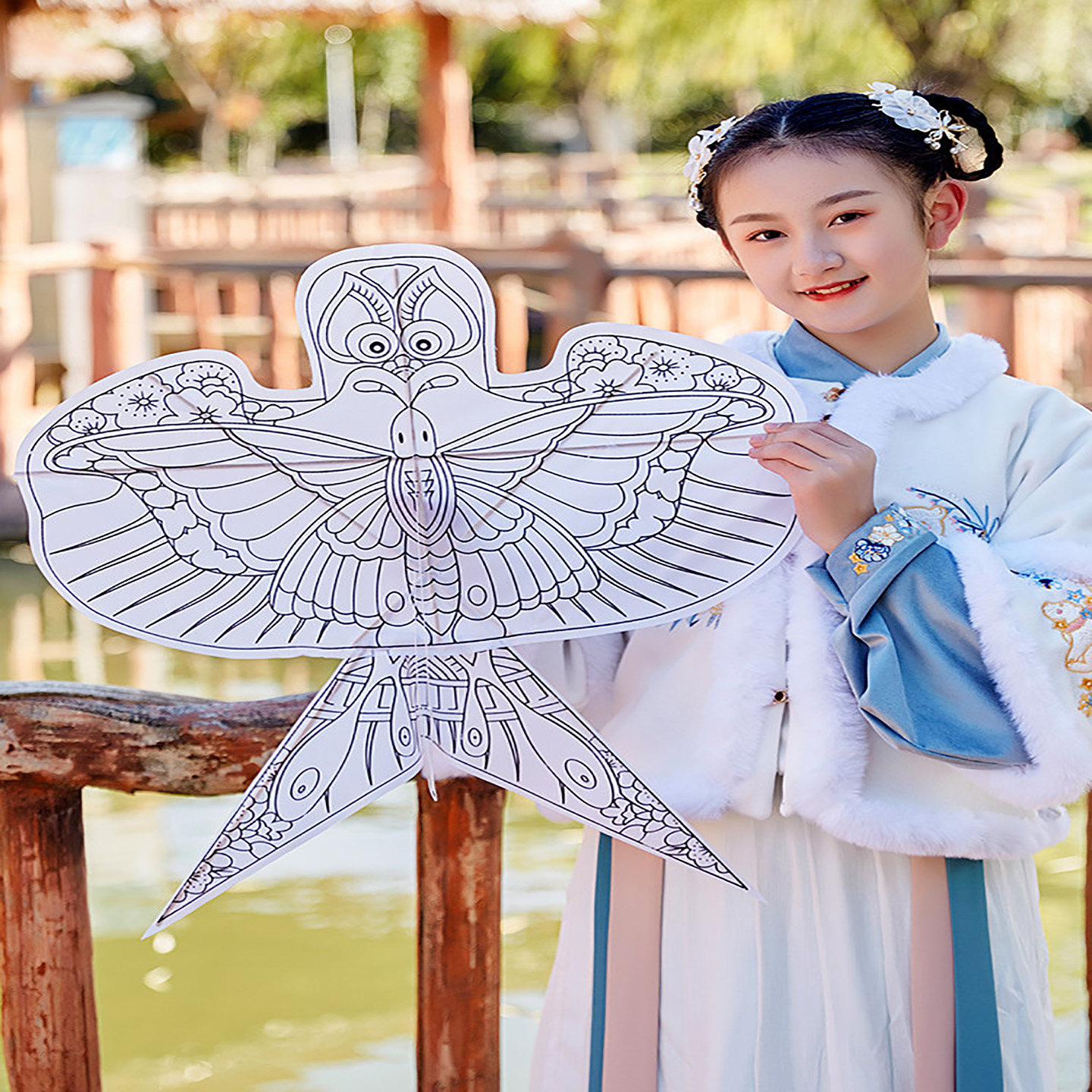 【传统手工】亲子涂色高端风筝图片