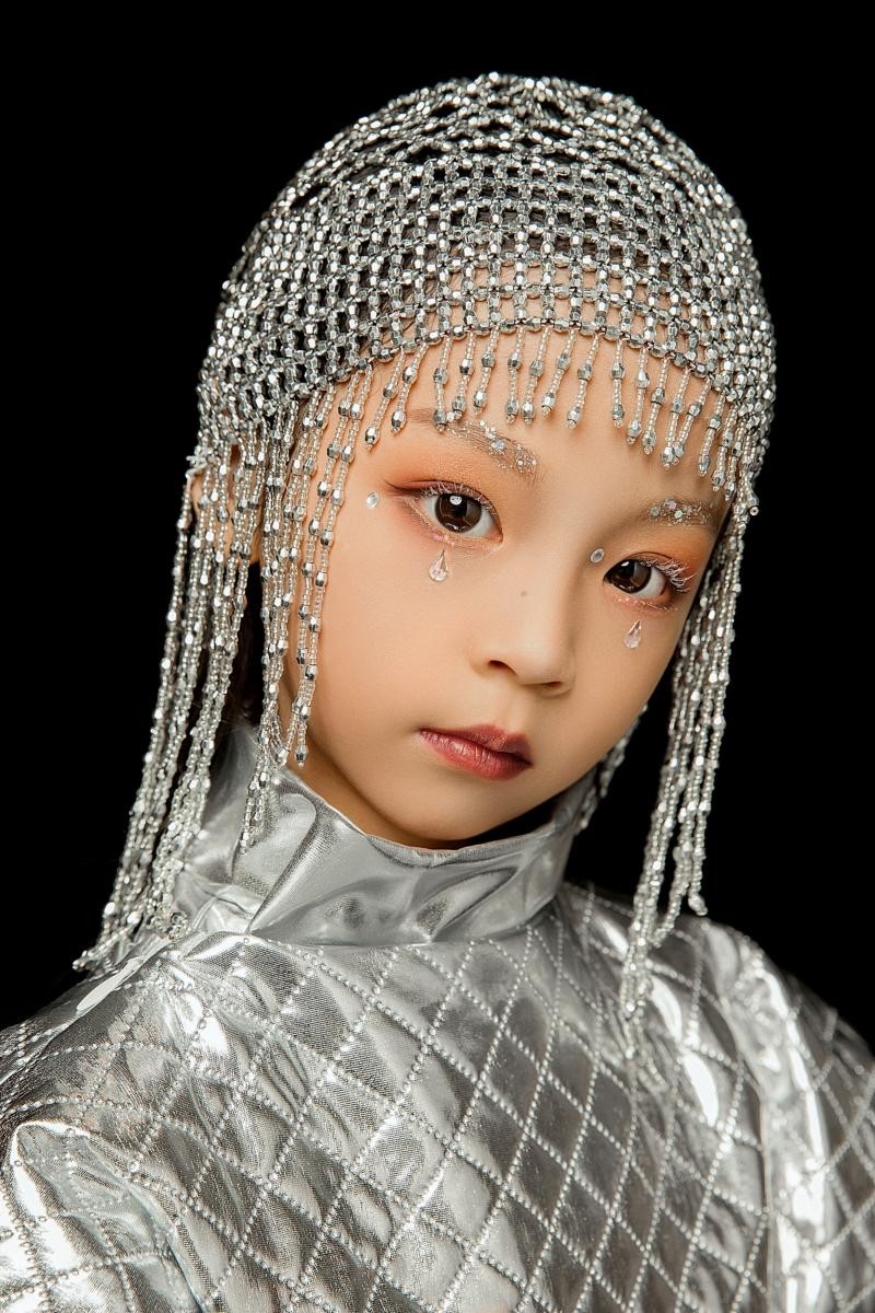 儿童走秀帽子珍珠帽银色系t台秀科技科摄影棚拍照个性帽子时尚范