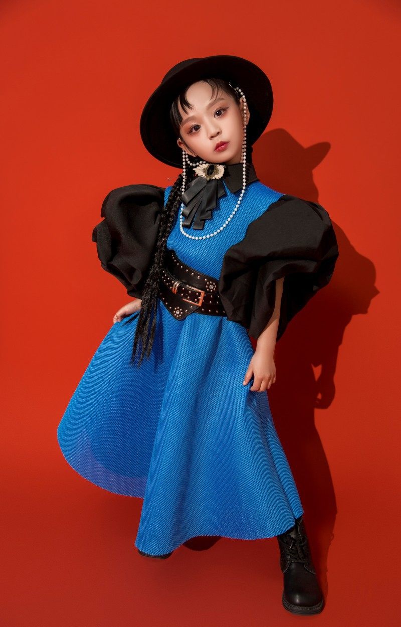 女童克因蓝潮服t台秀赫本风主题演出服儿童影楼捏影拍照写真服装