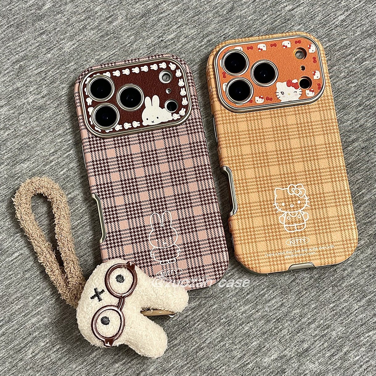 苹果17pro卡通KT猫手机壳