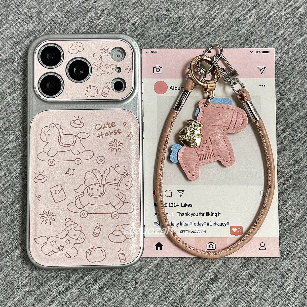 ins韩风浅粉皮革线条滑板车小马适用苹果17promax手机壳i