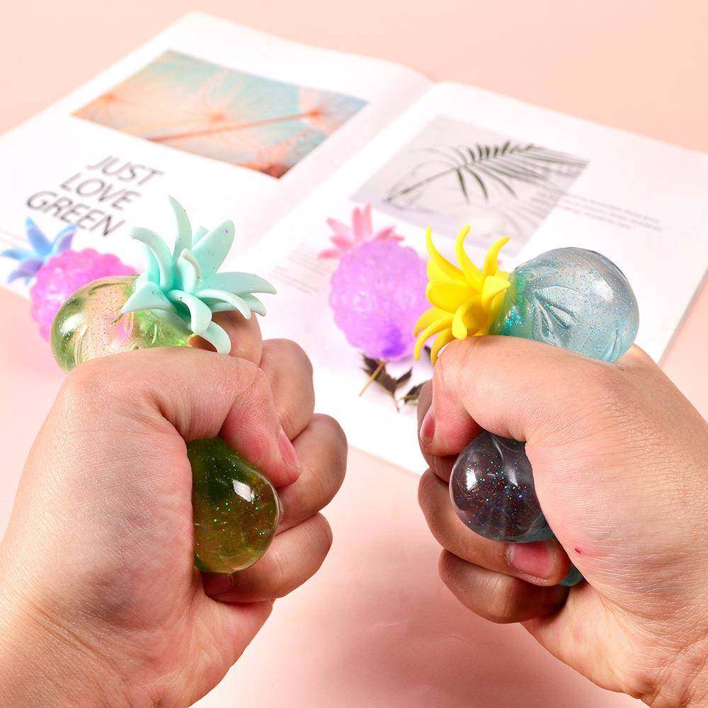 抖音爆款麦芽糖捏捏乐麦芽糖金粉菠萝解压球发泄球慢回弹揉捏玩具,玩具/童车/益智/积木/模型,创意/整蛊玩具,淘宝优惠券,粉丝福利购,淘宝优惠卷