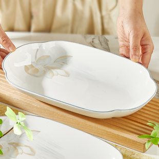 陶瓷蒸鱼盘子家用2026新款高颜值釉下彩大号好看的可微波装鱼碟子