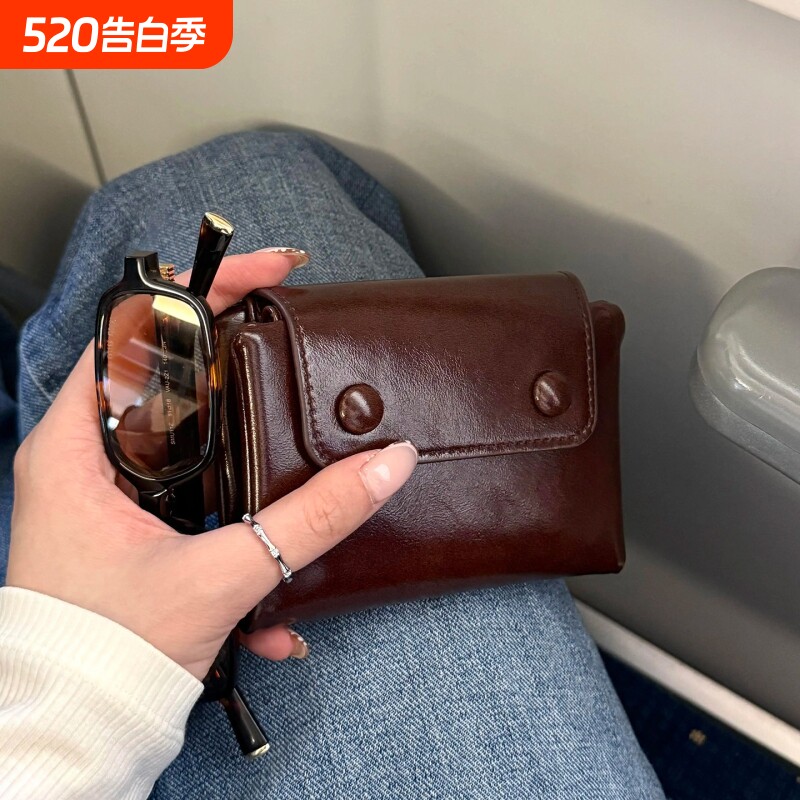 钱包女款2026新款卡包二合一软乎小众设计短款小巧证件手工红色