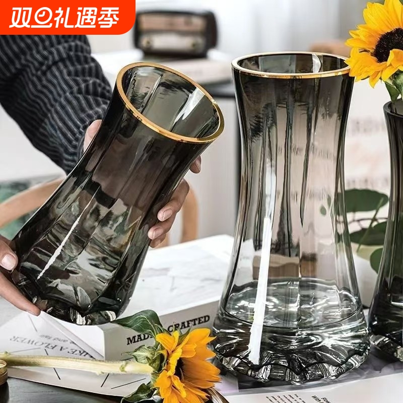 轻奢玻璃花瓶透明水养鲜花百合