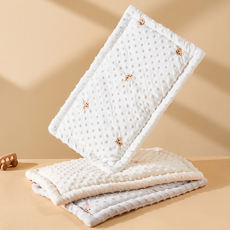 婴儿棉纱豆豆云片枕头四季通用