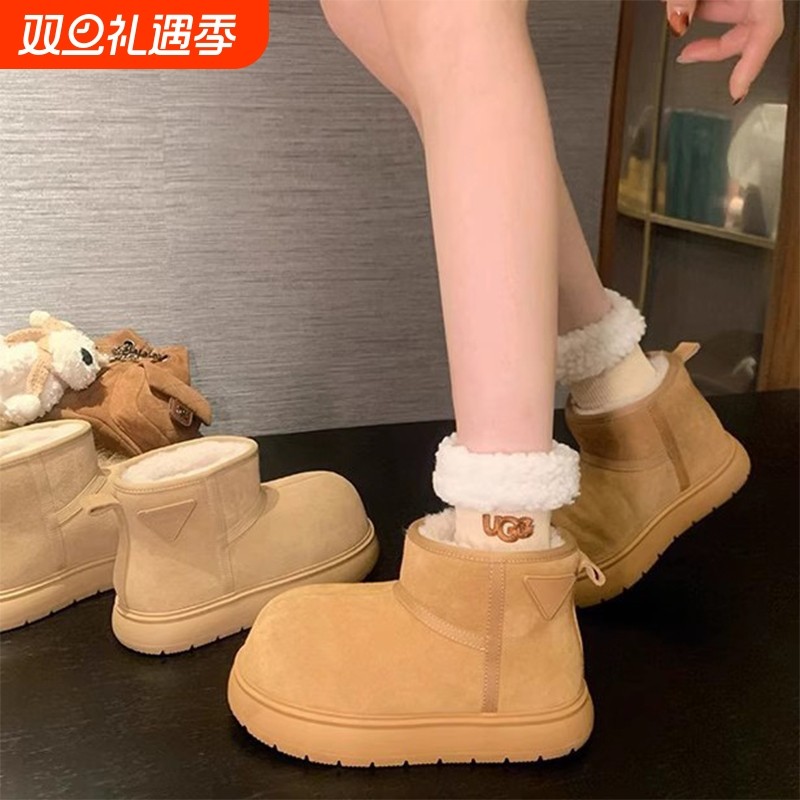 爆款丑萌大头雪地靴女2024新款冬季厚底加绒短靴加厚保暖棉鞋防水