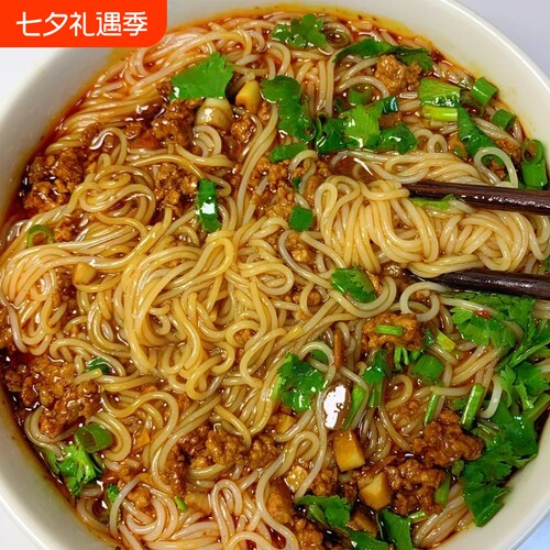 买8桶过桥米线送8桶正宗云南桶装细米线免煮速食夜宵袋装方便冲泡