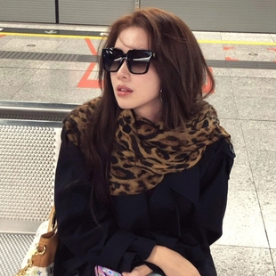 韩系复古棕色豹纹丝巾围巾女秋冬装饰搭配长条披肩系脖高级感围脖