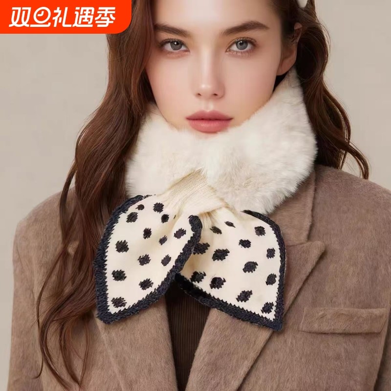 围巾女秋冬季2025新款可爱百搭保暖加绒交叉毛领护颈毛绒围脖波点