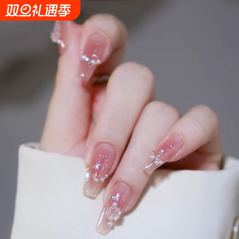 美甲穿戴甲2026新年款纯欲风山茶花指甲贴片中长梯显白蝴蝶高级感