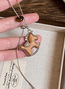 木质小马吊坠项链女2025新款