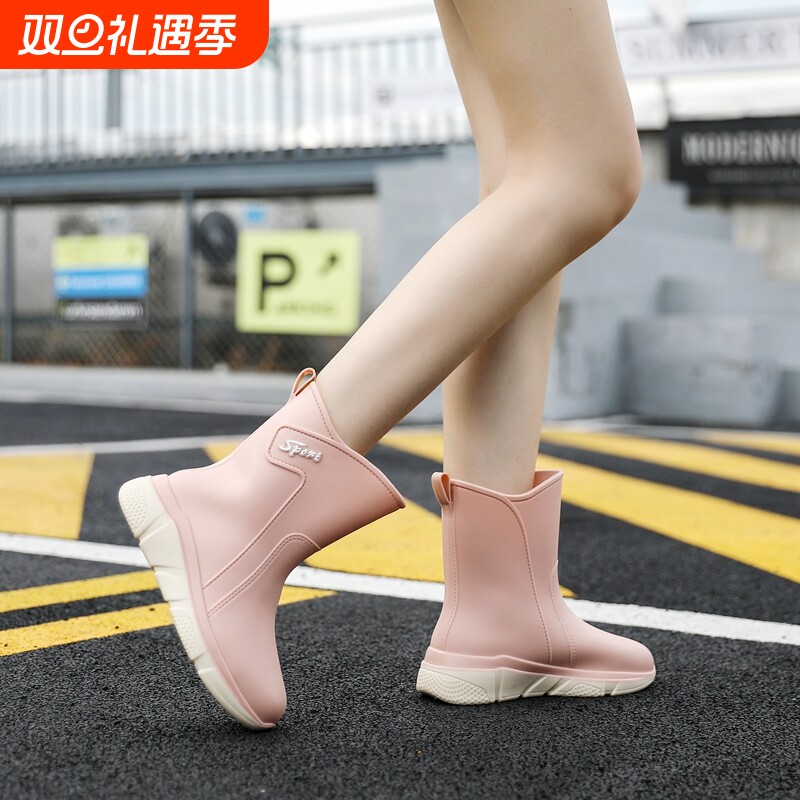 雨鞋女款防滑赶海鞋套成人可爱雨靴厨房工作水鞋加绒胶鞋防水中筒