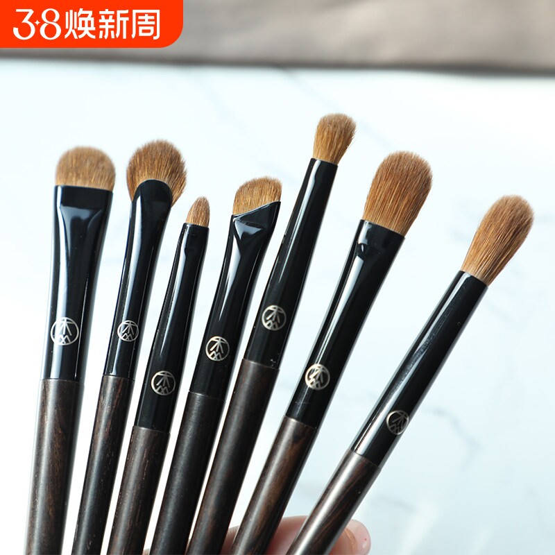 杰诗琳人来疯黄狼尾毛眼部刷眼影刷高光刷沧州动物毛化妆刷扇形