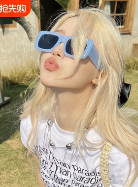 新款夏季出游凹造型欧美太阳眼镜ins时尚粗腿大方框浅蓝色墨镜女