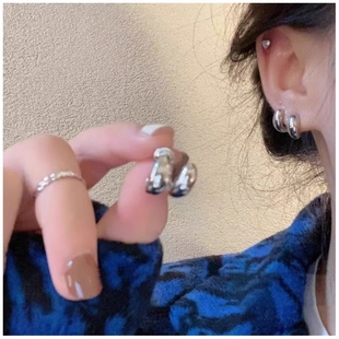 金属风耳饰星星 耳钉个性 看看 简约双层缠绕耳环女小众设计感时尚