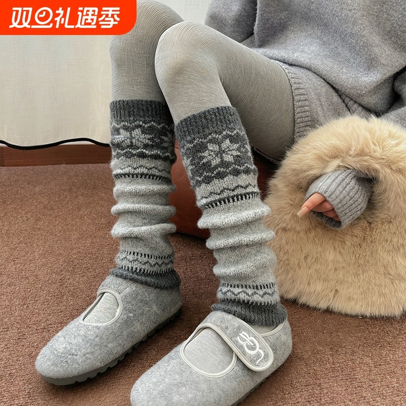 显瘦羊毛袜套女秋冬雪地靴绝配