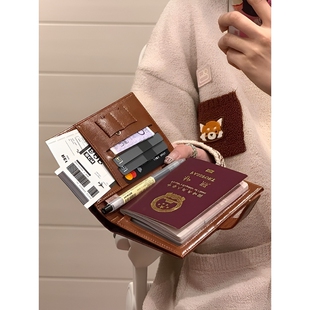 RFID防盗刷钱包护照夹旅行证件包一体卡包护照包皮质出国多功能