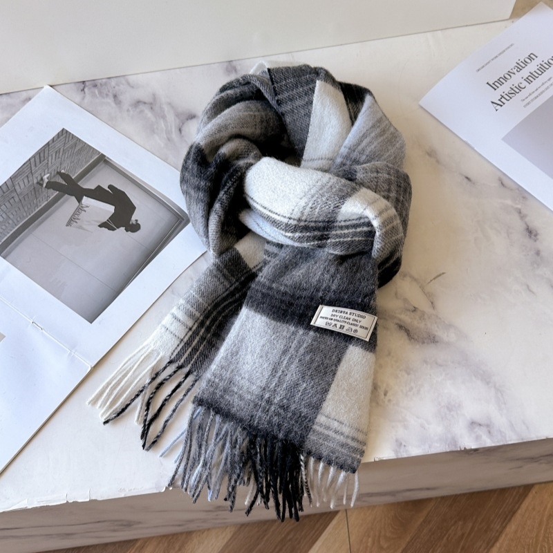 2025新品100%纯羊毛围巾英伦百搭格子球冬季礼盒装围脖送礼物情侣