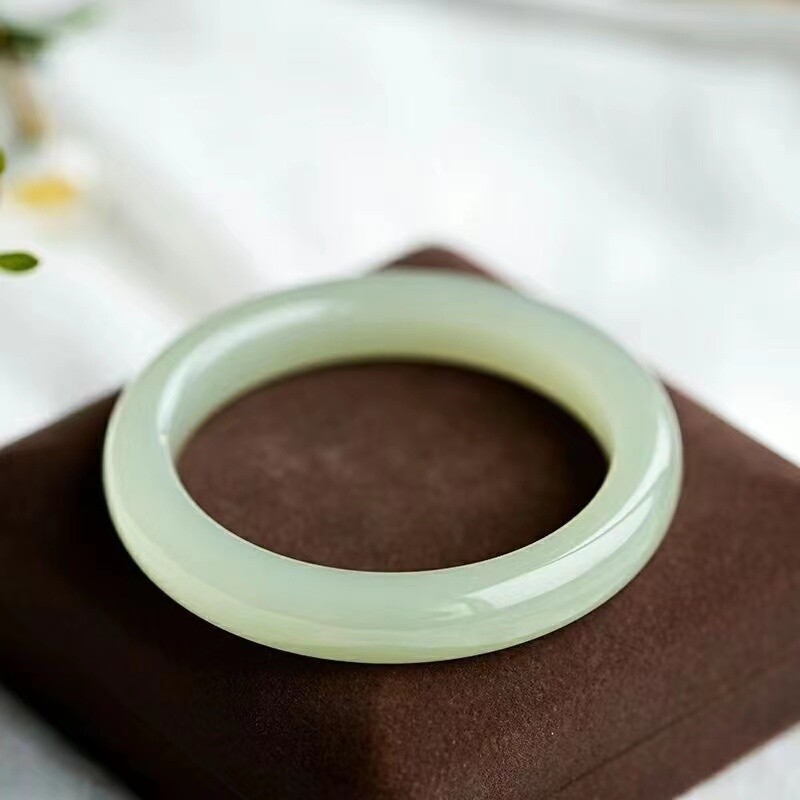 新疆仿和田玉青白玉胖圆条手镯女款天然玉石圆条手镯玉镯子手饰