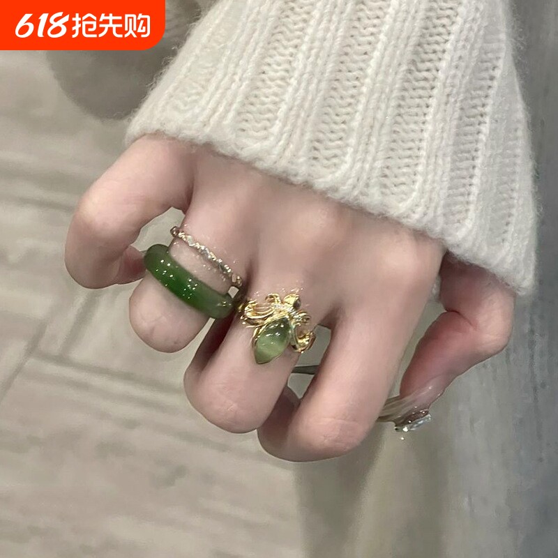 新中式气质青翠欲滴猫眼绿莺尾花戒指高级感复古宫廷风指环可调节